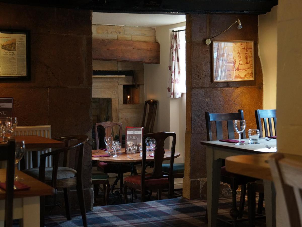 ホテル Masons Arms Montacute エクステリア 写真