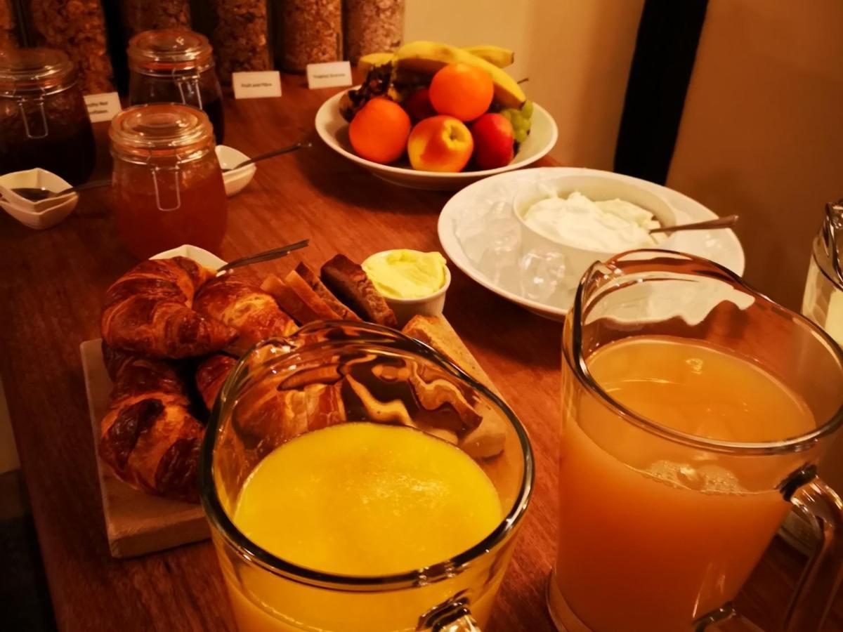 ホテル Masons Arms Montacute エクステリア 写真